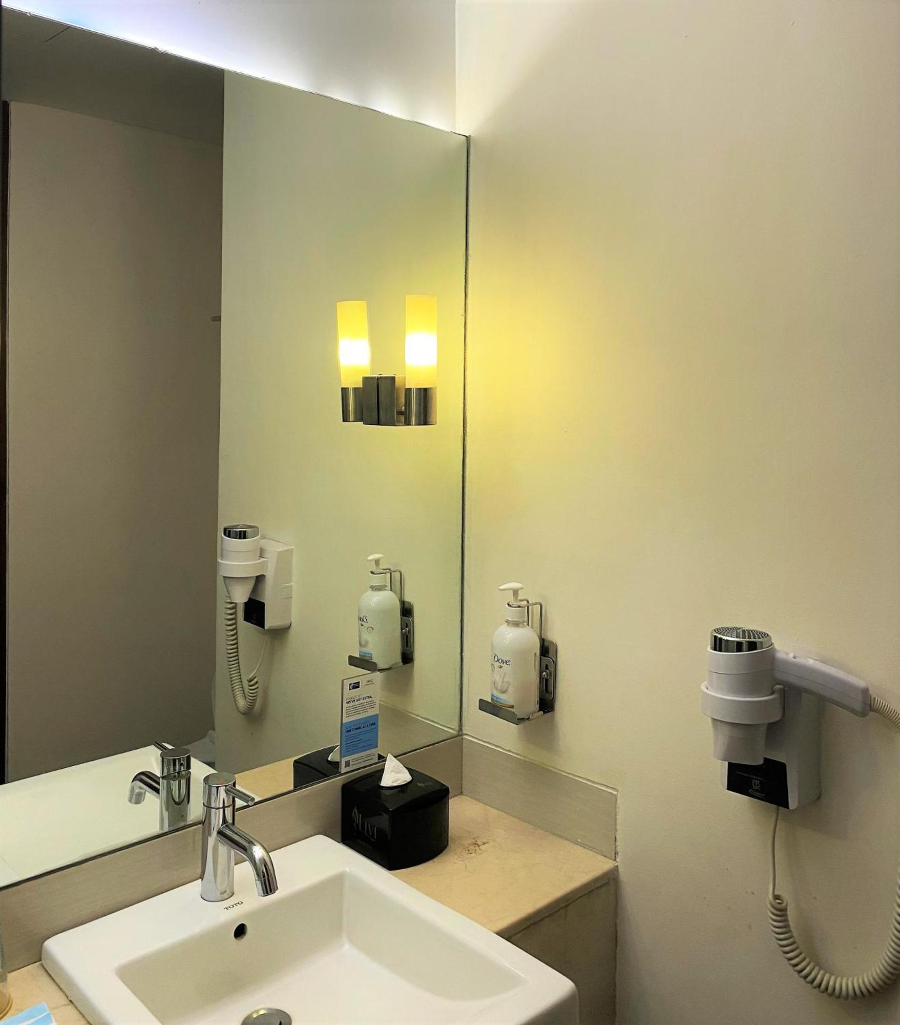 Holiday Inn Express Jakarta Pluit Citygate By Ihg Exterior foto