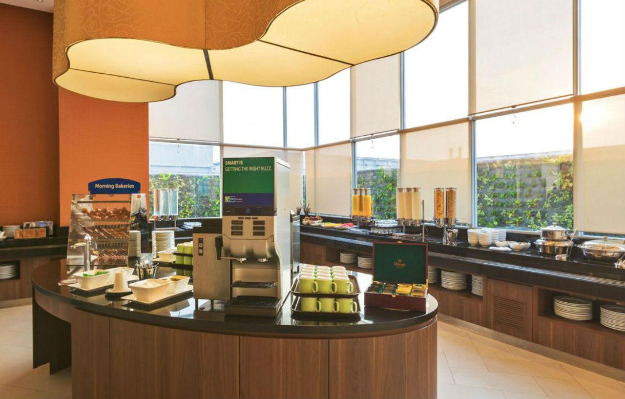 Holiday Inn Express Jakarta Pluit Citygate By Ihg Exterior foto